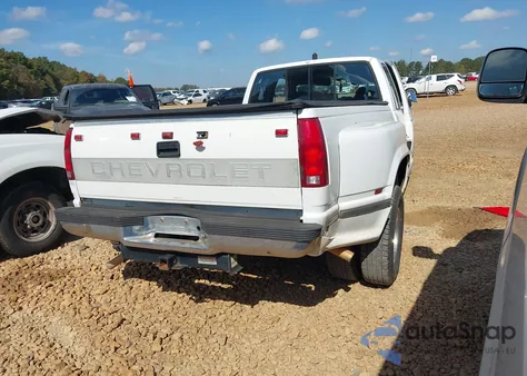 1992 Chevrolet Gmt-400 C3500 z USA, uszkodzony, nr VIN 2GCHC39NXN1168234